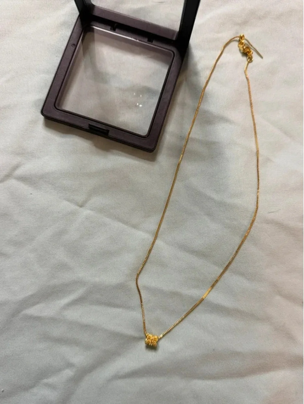Dainty women necklace